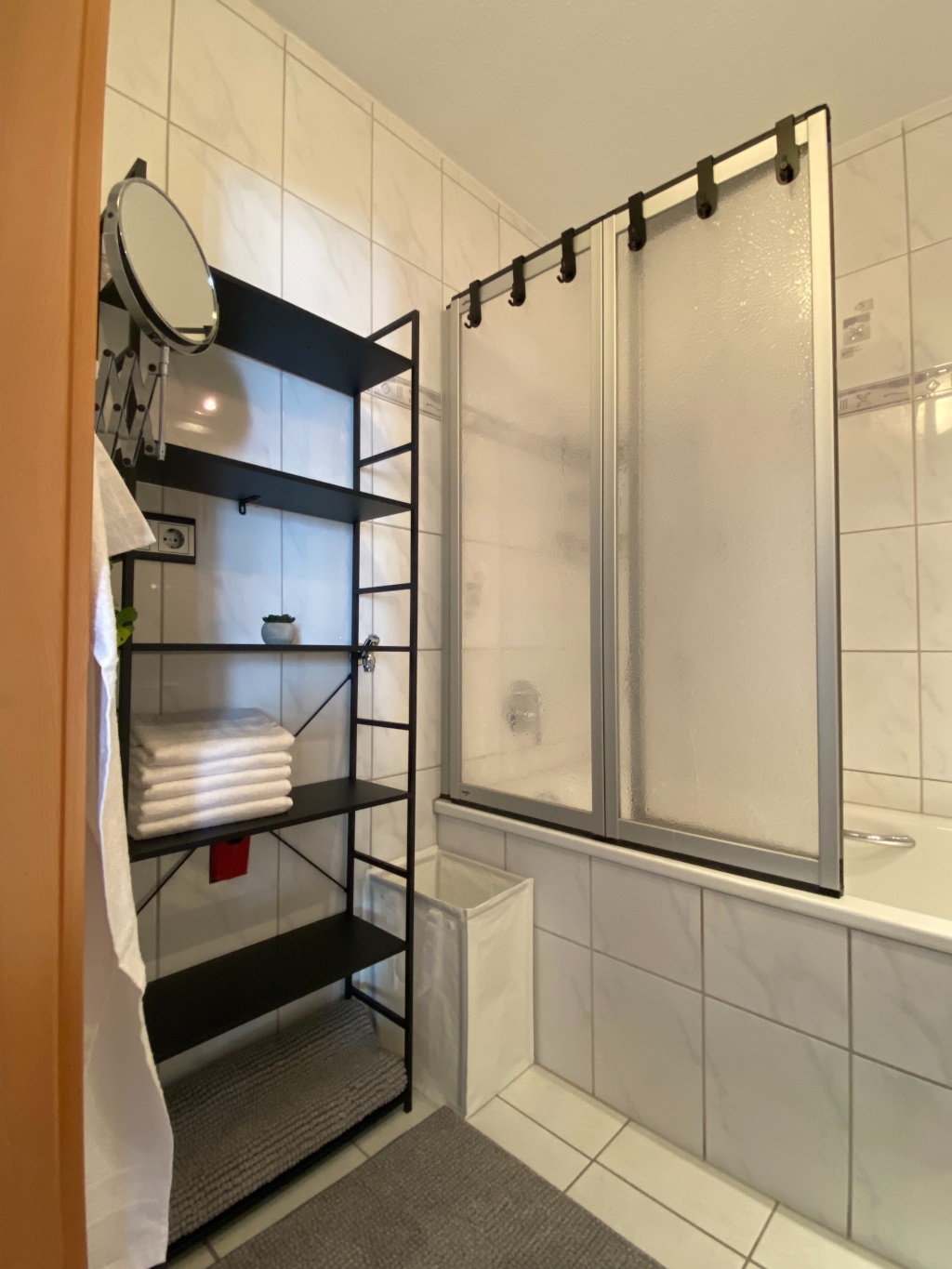 WG-Zimmer Gengenbach Hansjakobstr. 11 - Bad