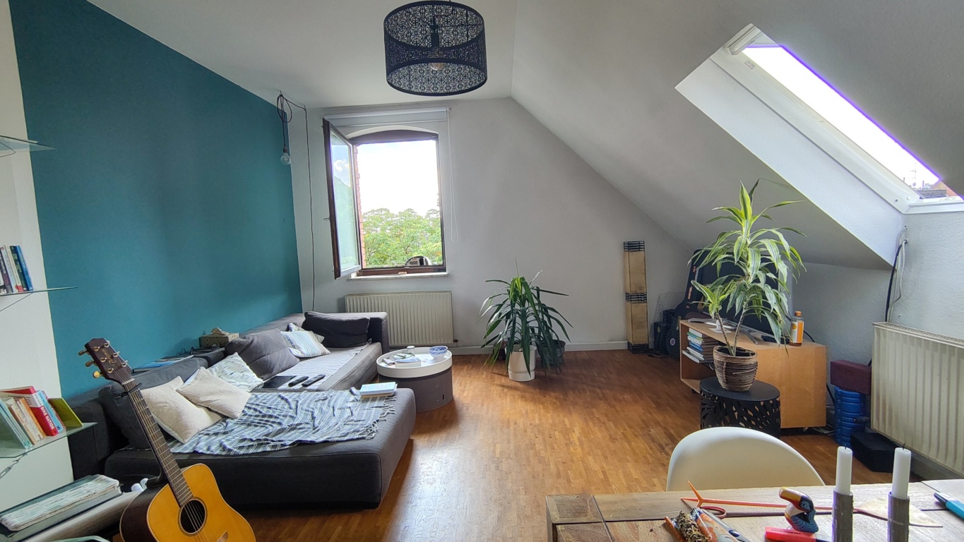 Nachmiete für helle 3-Zimmer-DG-Wohnung gesucht, Altbau, 4.OG – Adelheidstraße, 65185 Wiesbaden Mitte – Vorschaubild 4