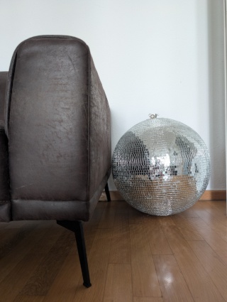 Central, bright fully furnished apartment with a spacious terrace — photo 1