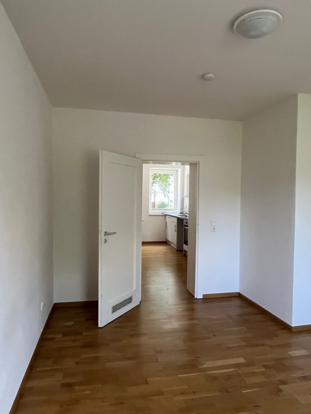 Moderne 2 ZKB-Wohnung für Studenten – Fiedlerstraße 46, 34127 Kassel Nord-Holland – Vorschaubild 8
