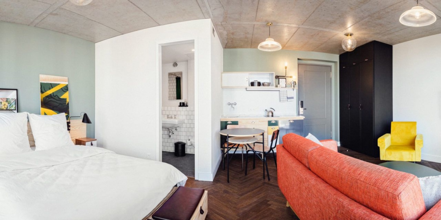 Student Housing - Neon Gold Balcony Apartment in Berlin, Mitte-Wedding – Neon Gold Balcony LONG Stralsunder Straße, 13355 Berlin Wedding – Vorschaubild 3