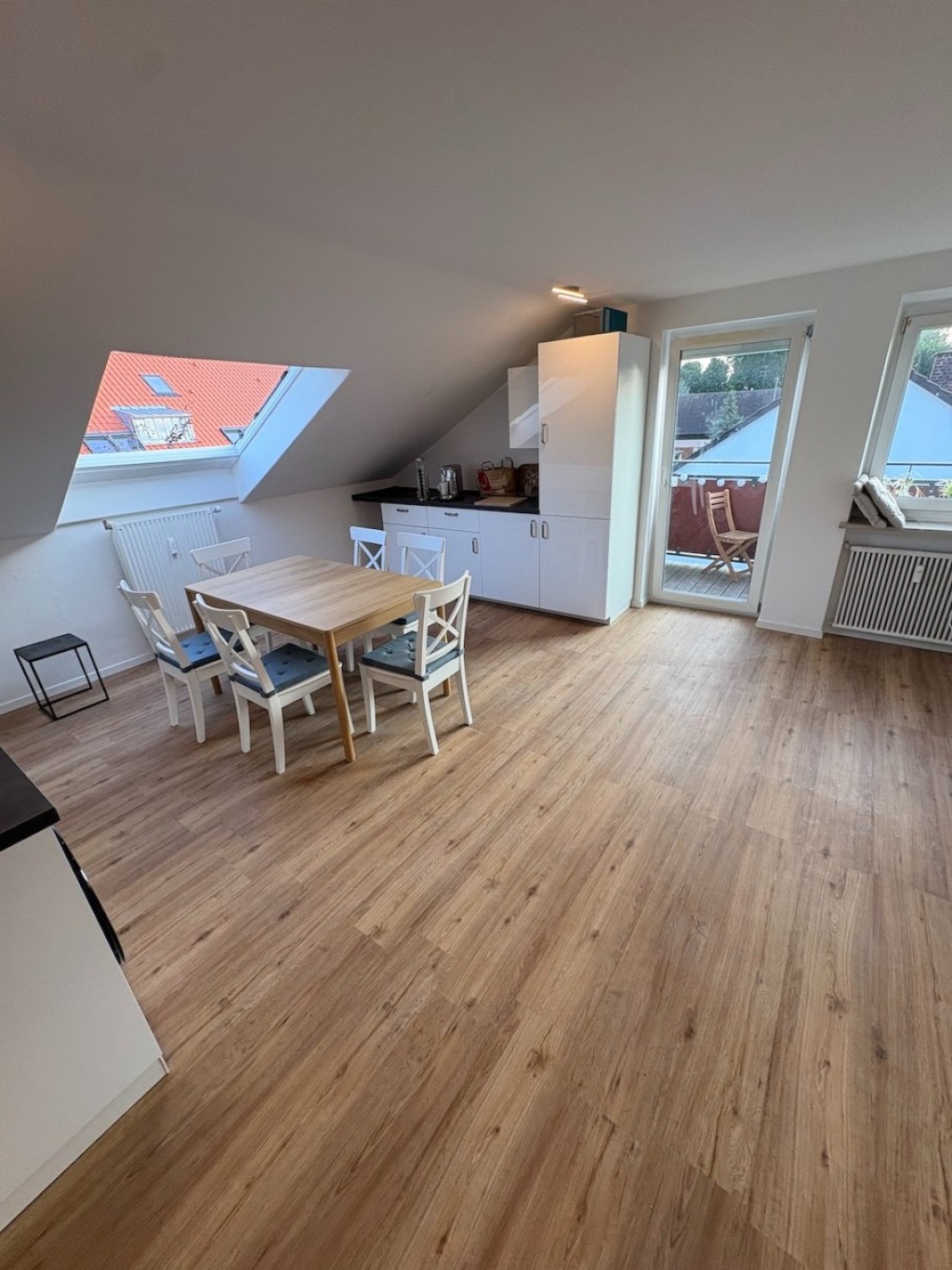 WG-Zimmer Allach-Untermenzing Kupfferstraße 1 - Küche / Wohnen