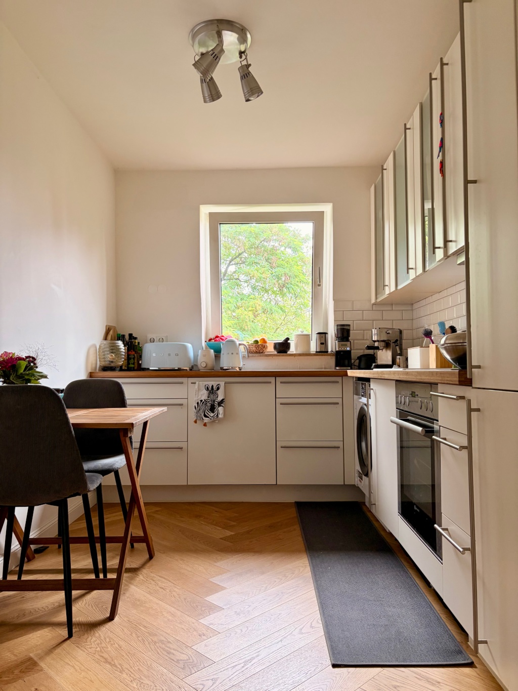 Exklusive 3-Zimmer-Wohnung in Eimsbüttel – hochwertig möbliert, 2 Balkone & Tiefgarage (Befristete Miete von 3 Monaten) – Eichenstraße, 20255 Hamburg Eimsbüttel – Vorschaubild 14