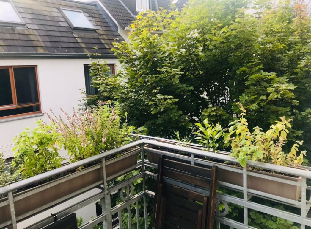 Helle, möblierte 2-Zimmer-Wohnung (50 m2) mit Balkon in Hamburg-Eimsbüttel – Kurzzeitmiete – Eimsbütteler Straße, 22769 Hamburg Eimsbüttel – Vorschaubild 5
