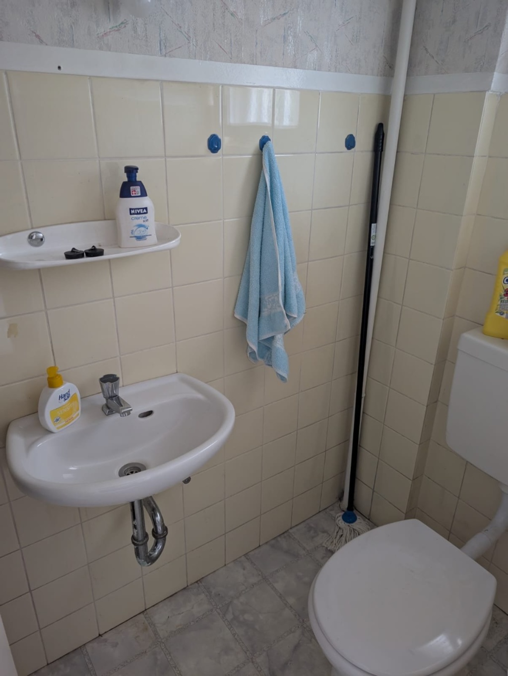 A fully furnished room in a semi-detached house – Rehagener Straße 15, 12305 Berlin Berlin – Vorschaubild 5