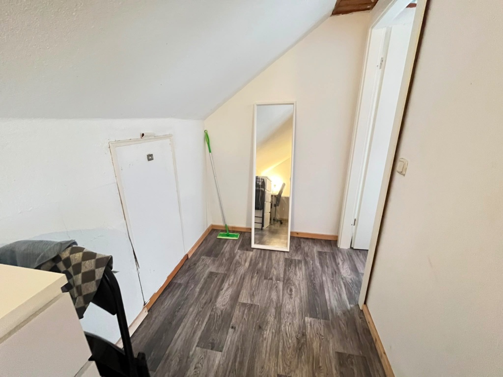 WG-Zimmer Thalkirchen-Obersendling-Forstenried-Fürstenried-Solln Mühlthalerstr  78 - WG zimmer Eingang