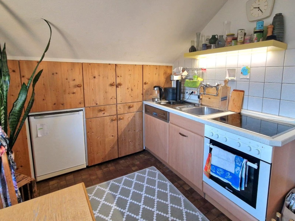 Zwischenmiete: Möblierte 2,5-Zimmerwohnung in Stuttgart-Feuerbach – Merzenstraße, 70469 Stuttgart Feuerbach – Vorschaubild 4