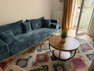 Ad image: 60 qm -2 Zi Wohnung mit Terrasse : Voll Möbliert in ruhigem Hinterhaus zu vermieten.