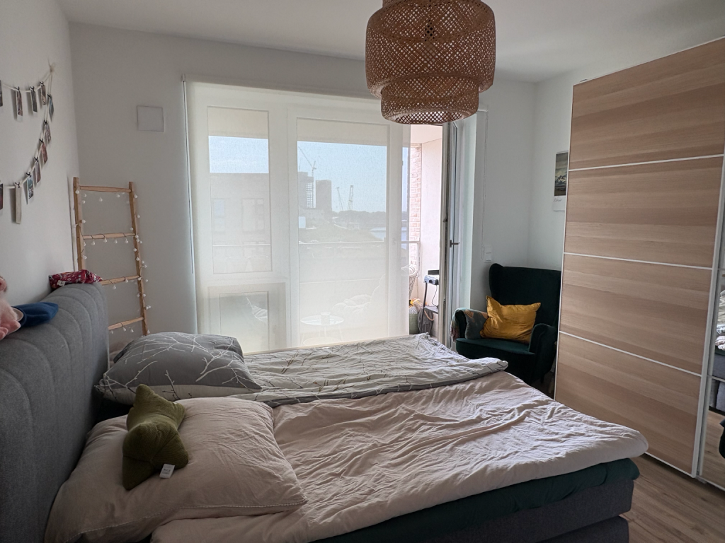 Untermiete Okt. - Dez.: Voll möblierte 2-Zimmer-Wohnung mit Wasserblick in der HafenCity – Baakenallee, 20457 Hamburg HafenCity – Vorschaubild 4