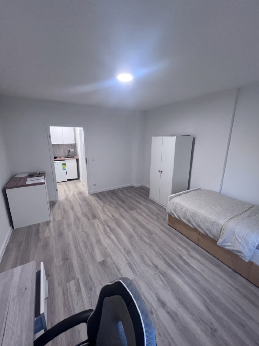 Möbliertes und renoviertes 1-Zimmer-Apartment nahe RWTH und Innenstadt – ab 01.09.2026 – Rochusstraße 13, 52062 Aachen Aachen – Vorschaubild 3
