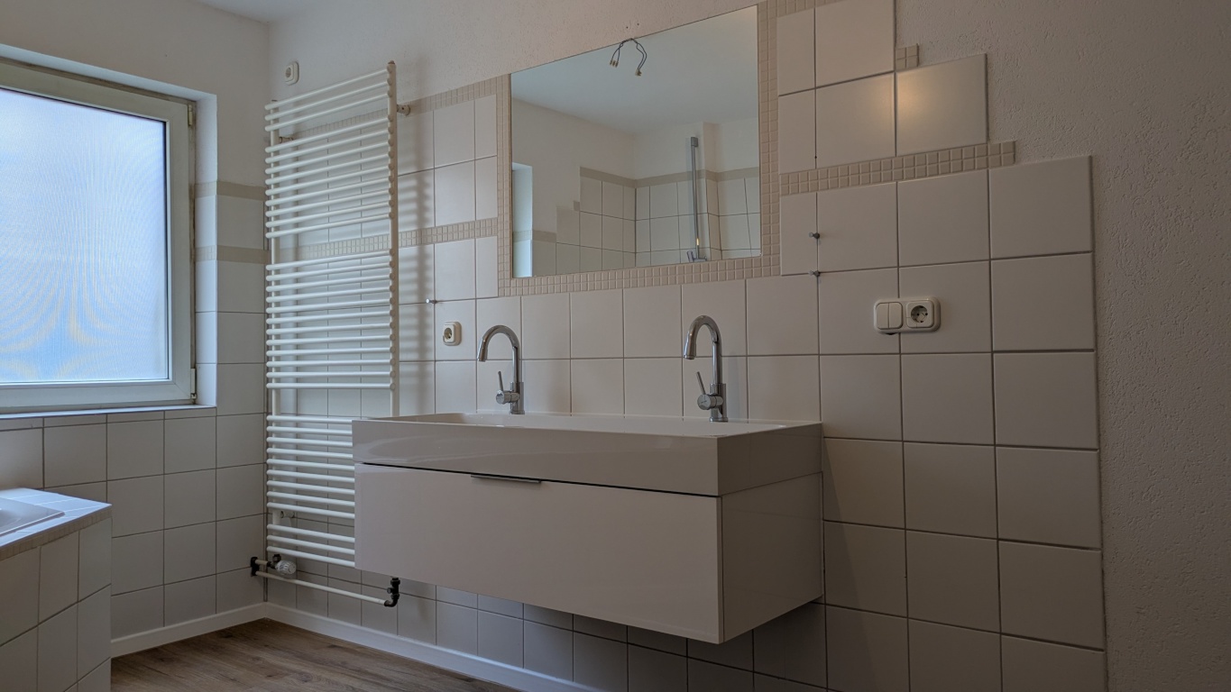 Haus Ettenheim Berggasse 7 - Tageslichtbad im OG