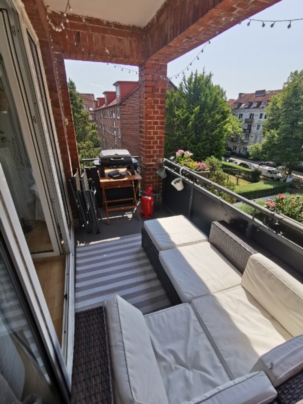 Helle Wohnung zur Zwischenmiete in Barmbek-Süd – Holsteinischer Kamp, 22081 Hamburg Barmbek-Süd – Vorschaubild 2