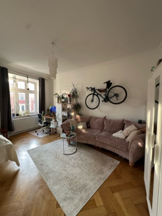 Zentrales WG-Zimmer im Altbau