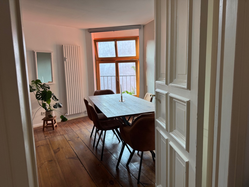 Fully Furnished 2-Room Suite (with Shared Kitchen) – Pappelallee, 10437 Berlin Prenzlauer Berg – Vorschaubild 6
