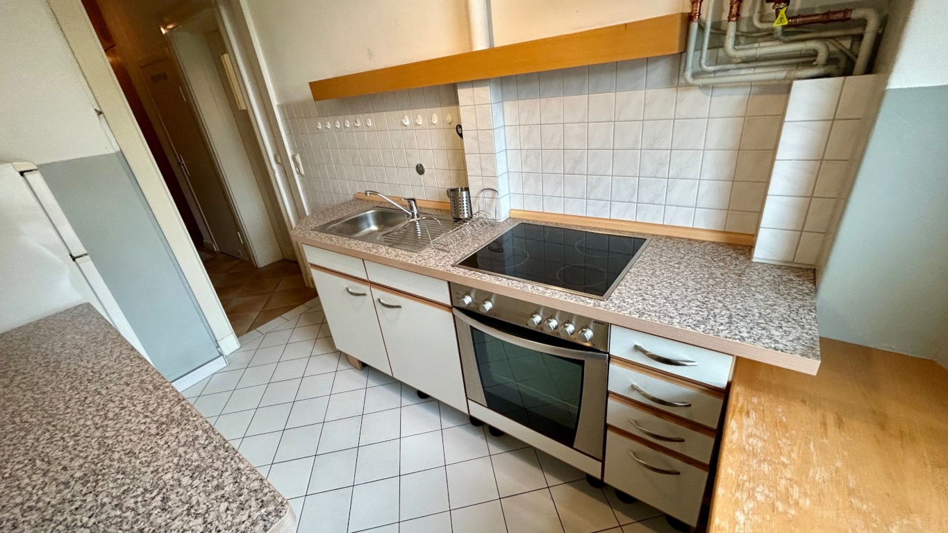 Zwischenmiete: Möblierte 2-Zimmer-Wohnung nahe Bahnhof – 23554 Lübeck St Lorenz Nord – Vorschaubild 4