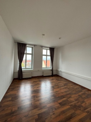 Ad image: ANFRAGESTOP!!! Sonniges WG-Zimmer in Sudenburger Altbau 🌞