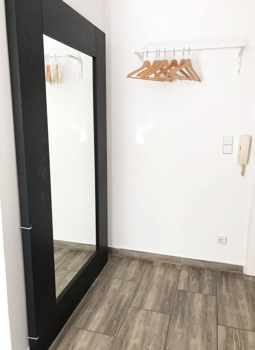 Comfortable Central Apartment with Terrace & Free Parking – Motzstraße 47, 10777 Berlin Schöneberg – Vorschaubild 4