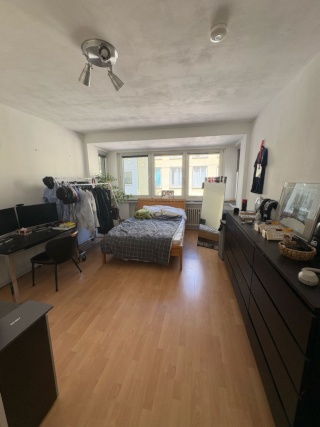 Großes WG-Zimmer in gemischter 4er WG