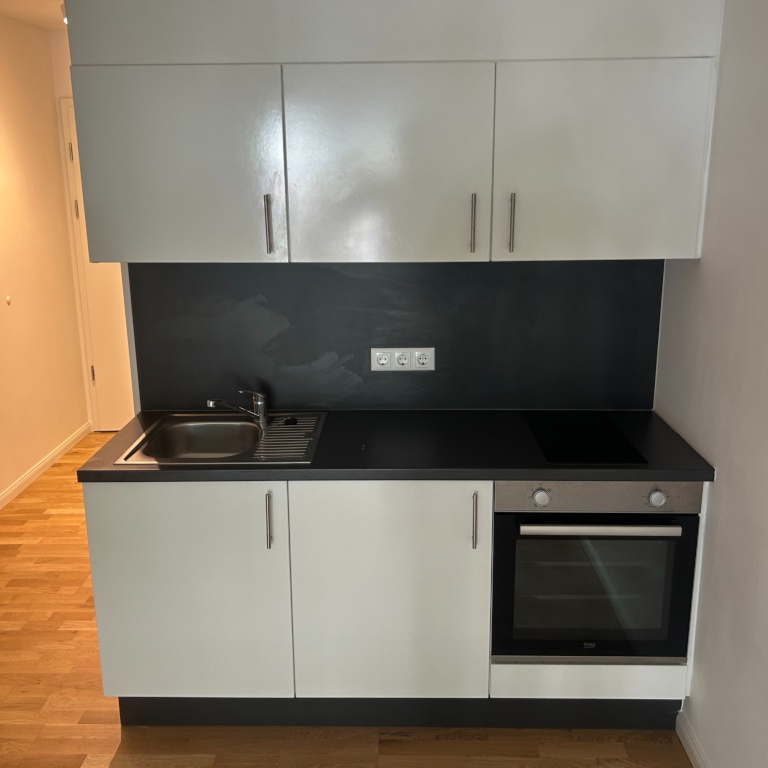 Moderne 1-Zimmer-Neubauwohnung mit Balkon & Einbauküche in Berlin-Lichtenberg – Löwenbergerstr. 1, 10315 Berlin Lichtenberg – Vorschaubild 2