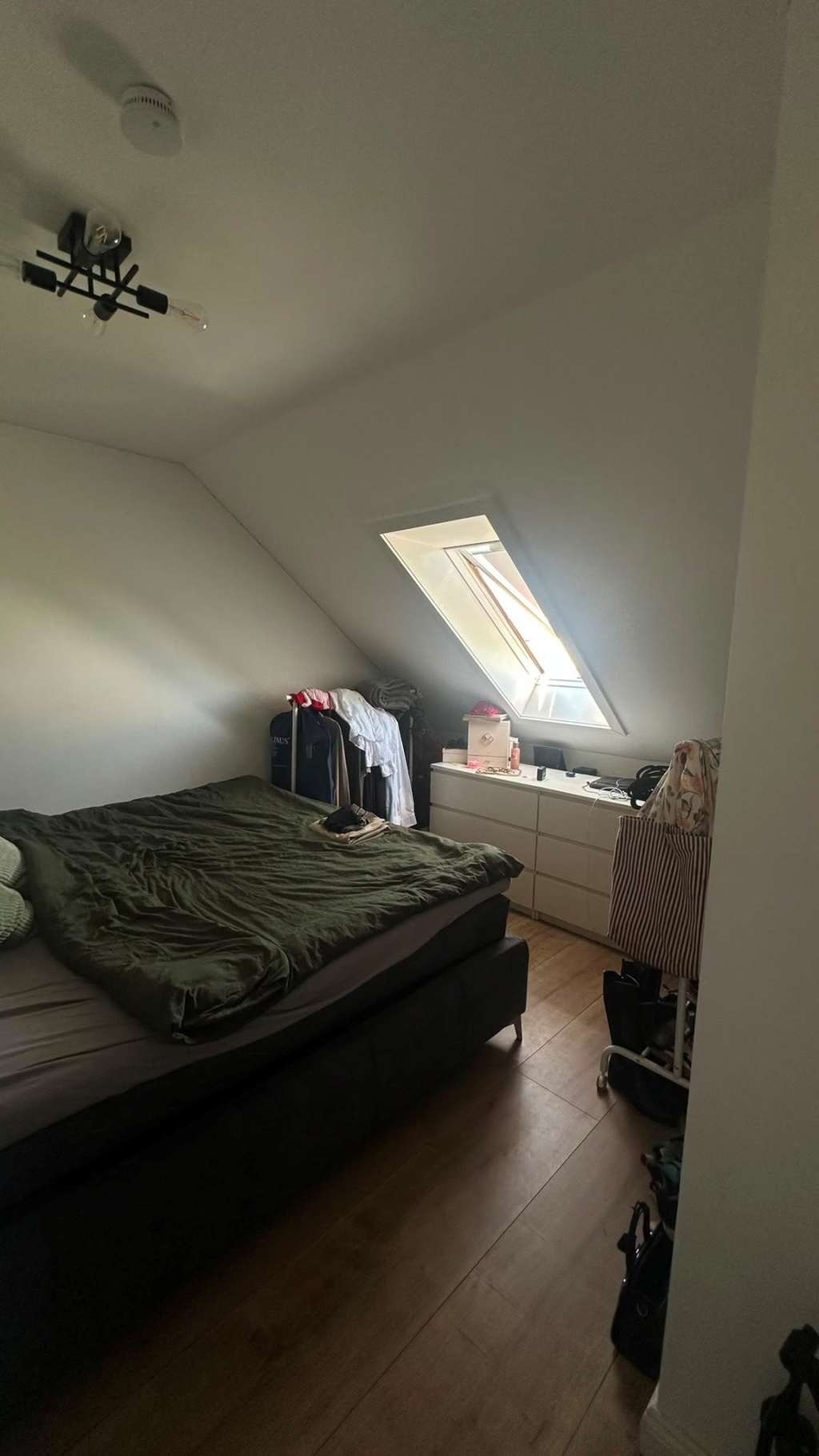 2 Zimmer Dachgeschosswohnung in Hamburg Wandsbek zum 16.09.2026 – Rüterstraße, 22041 Hamburg Wandsbek – Vorschaubild 4