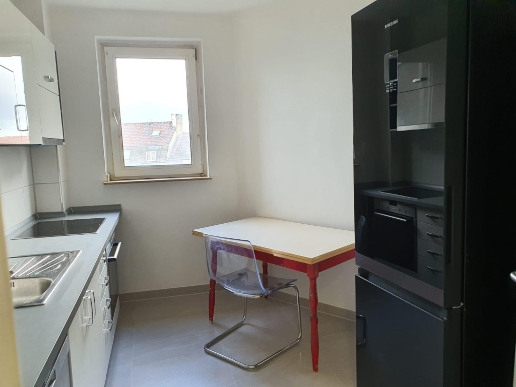 Möbelierte 2,5-Zimmer-Wohnung im Zentrum von Essen – I. Weberstraße 3, 45127 Essen Innenstadt – Vorschaubild 2