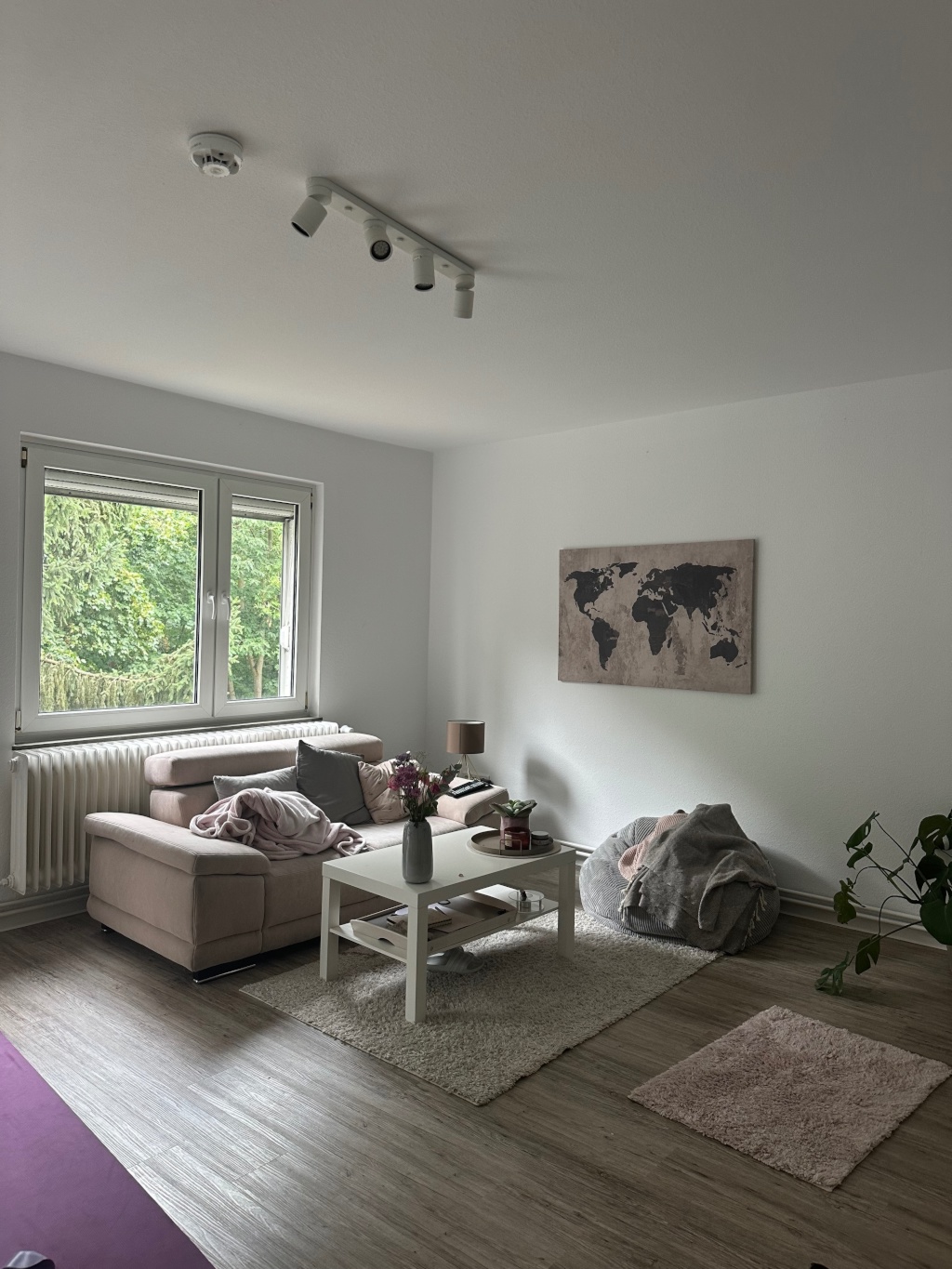 Nachmieter für 3 Zimmer Wohnung inkl. Schlafzimmermöbel-Übernahme
