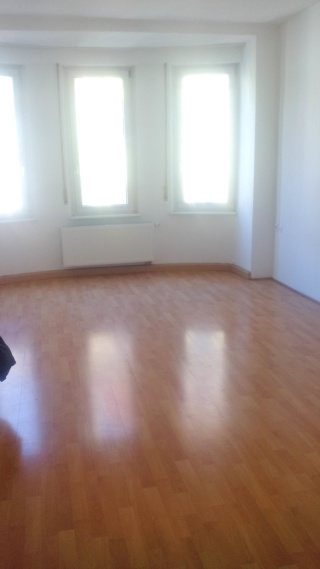 Charmante 3-Zimmer-Wohnung im Herzen Stuttgarts
