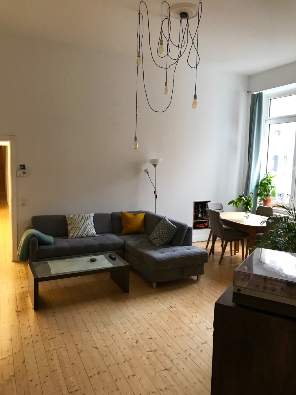 110 m2 Altbauwohnung im Belgischen Viertel | Möbliert | 27.08.–30.09 – Kamekestrasse 12, 50672 Köln Neustadt-Nord – Vorschaubild 3