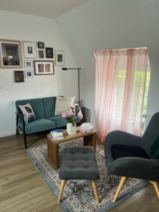 Helle, möblierte Wohnung in Oberbilk von September bis Juni