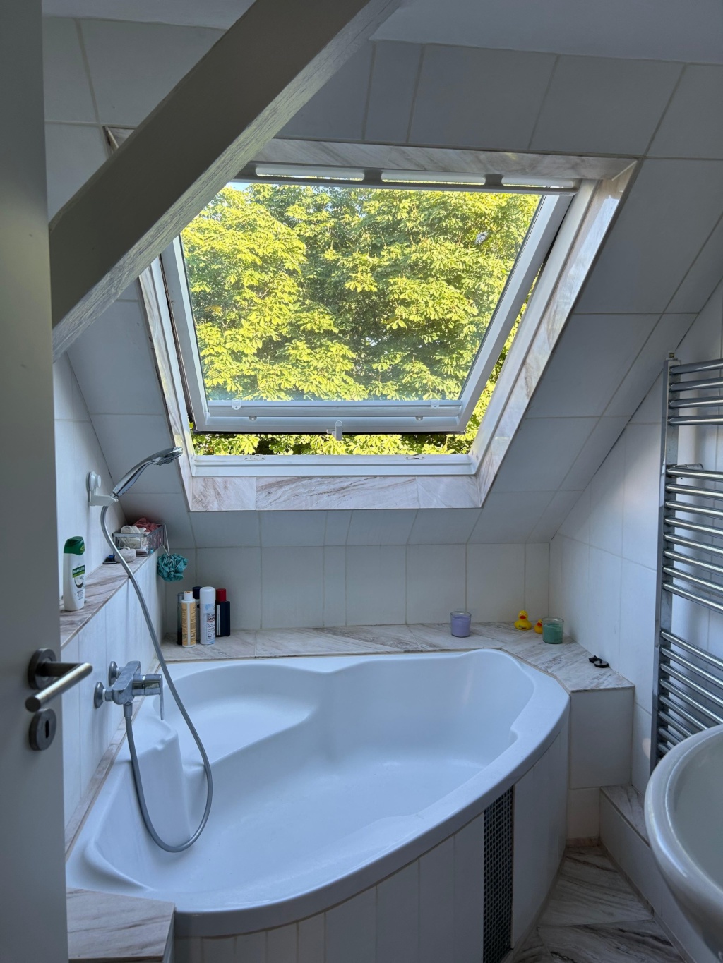 1-Zimmer-Wohnung Sachsenhausen Textorstraße 105 - Badezimmer