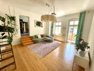Große helle Wohnung in Friedrichshain zur Zwischenmiete — photo 1