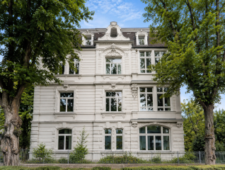 Ad image: Wohnen für 4 - 5 in Denkmal-Villa mit Garten am Kurpark