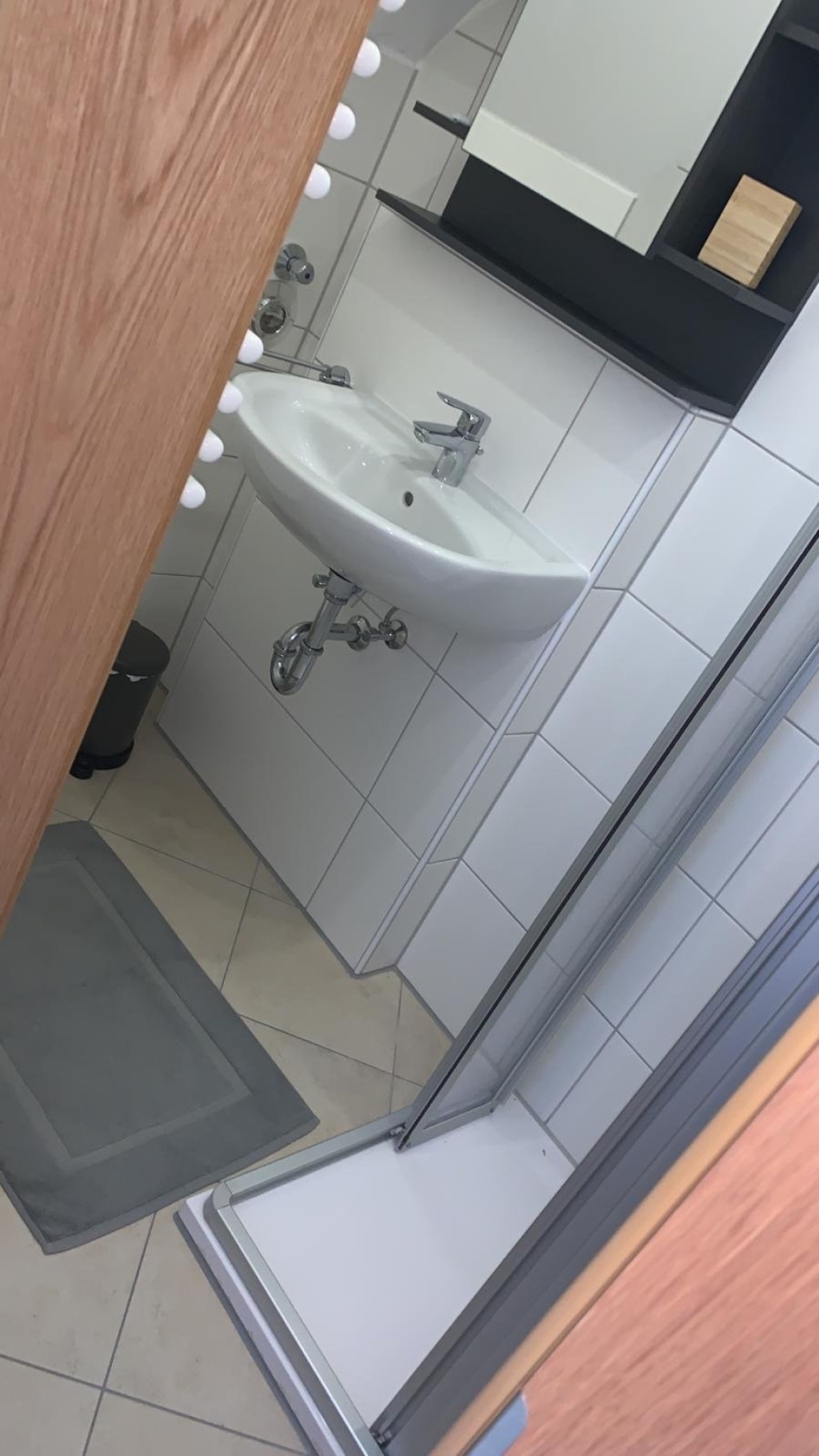 Voll möbliertes Zimmer / 1-Zimmer-Apartment – Tennenloher straße 29, 91058 Erlangen Bruck – Vorschaubild 4