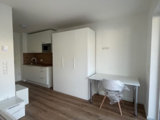 Imagen del anuncio: 🏠 Fully Furnished Student Studio Apartment with single occupancy with an offer to buy my cycle and the mattress!