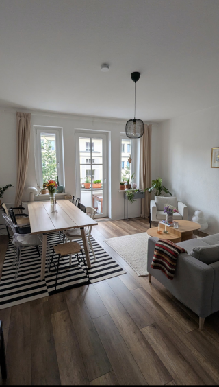 Sommer in Berlin - 2-Zi am Boxhagener Platz mit Balkon — photo 1