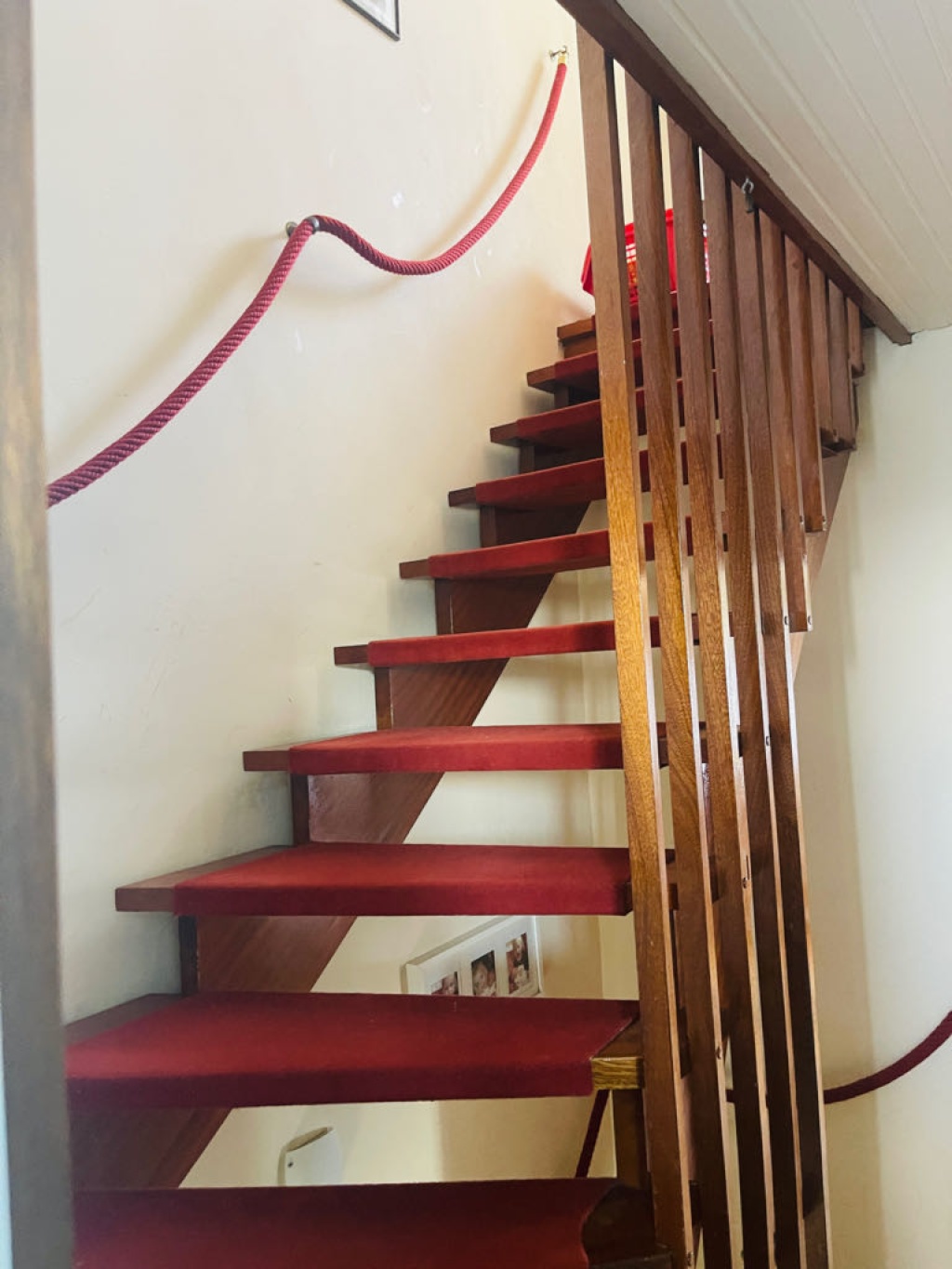 Wohnung Barmen Ingeborgstr - Treppe nach oben