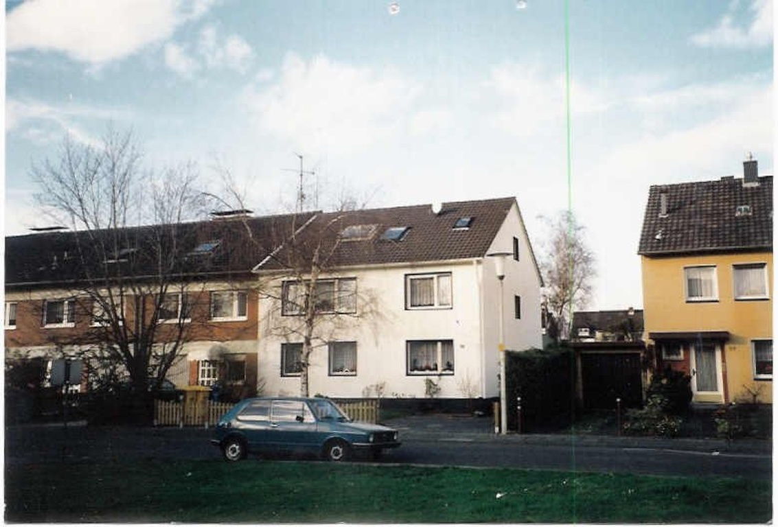 Dachgeschoßwohnung in einem Dreifamilienhaus