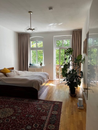Spacious 2-room apartment with balcony in Pankow available for 1 month only — photo 1