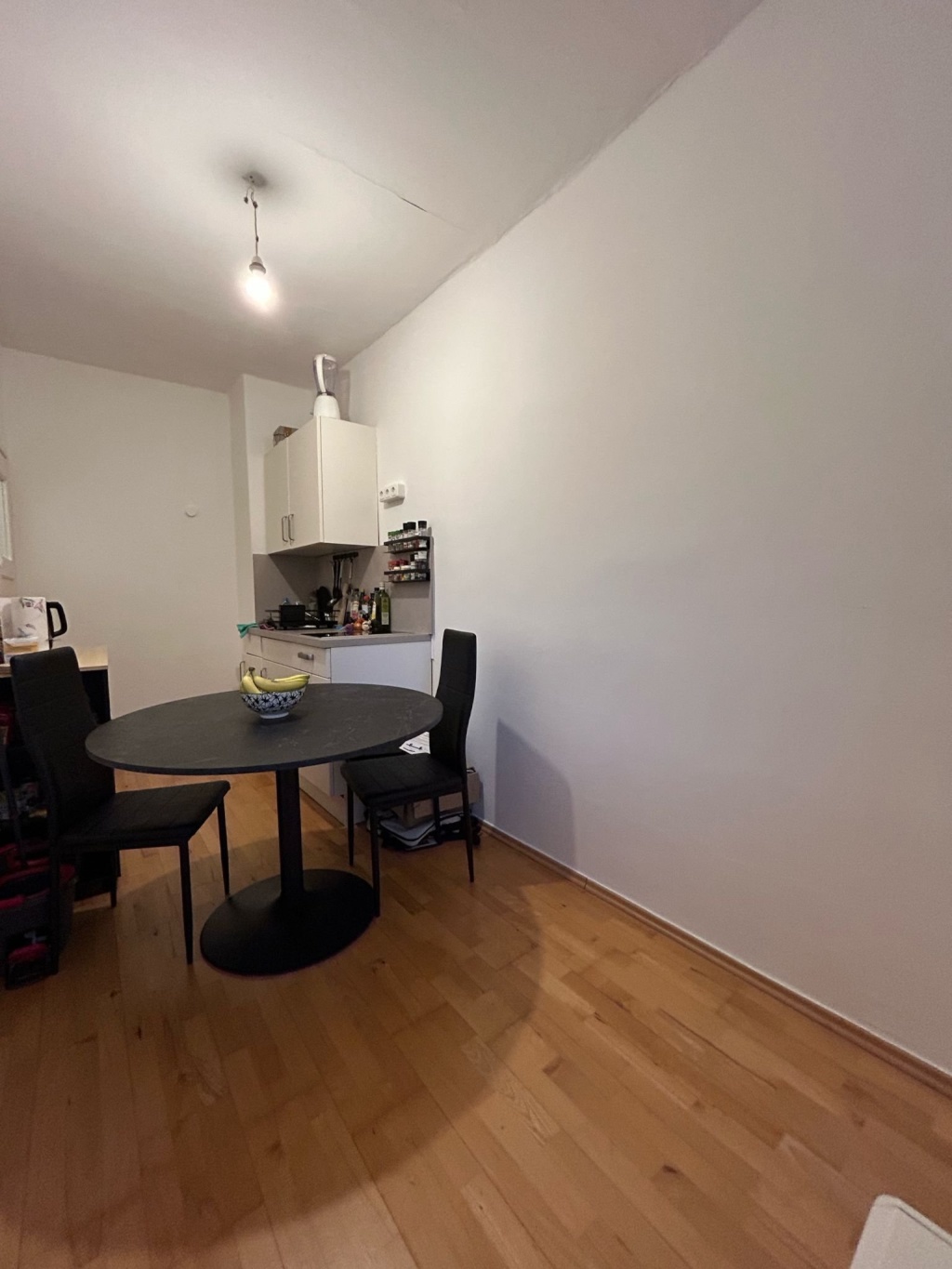 Tastefully furnished 1.5-room apartment with separate kitchen (Sublet) – Johann-Sebastian-Bach-Straße 27, 80637 München Neuhausen-Nymphenburg – Vorschaubild 4