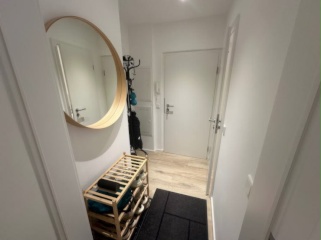 Ad image: Ein Zimmer Moderne Gemütliche Wohnung