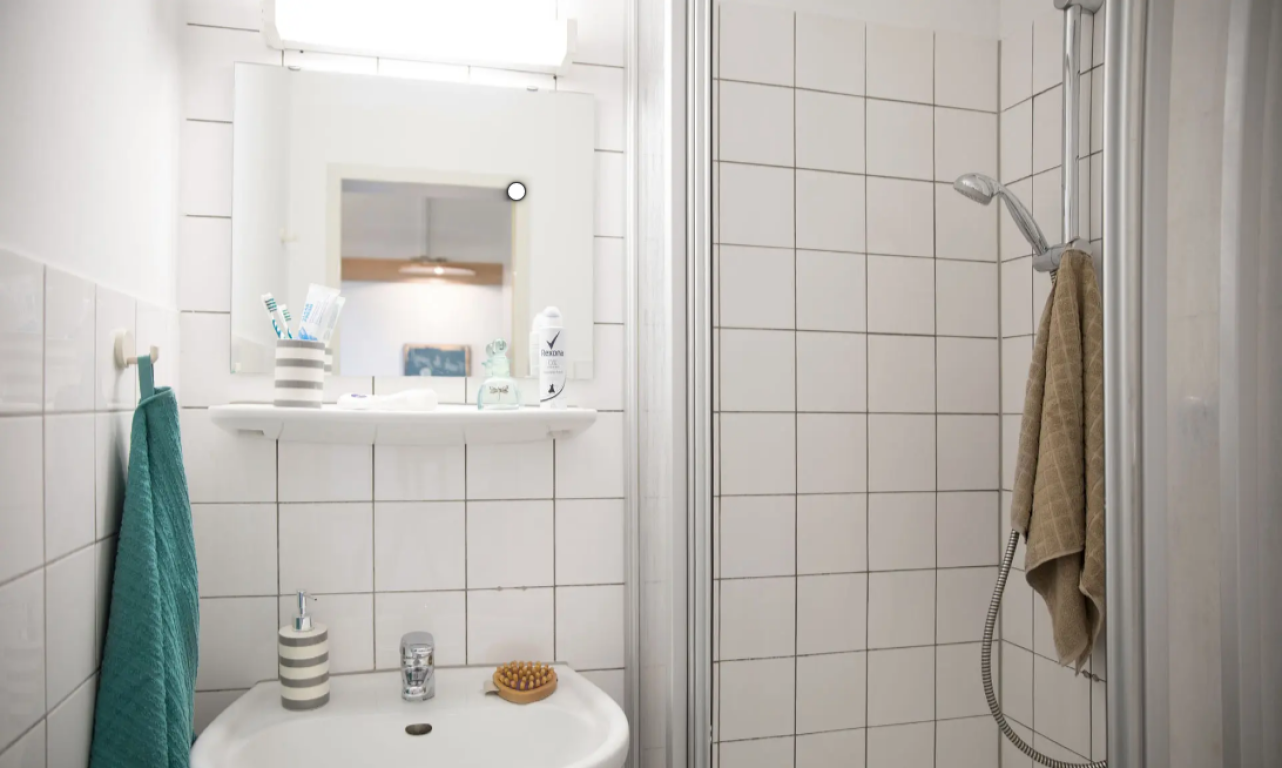 Möblierte Ruhige Studio-Wohnung nahe Uni – befristet – Kollegstr. 2, 44801 Bochum Querenburg – Vorschaubild 3