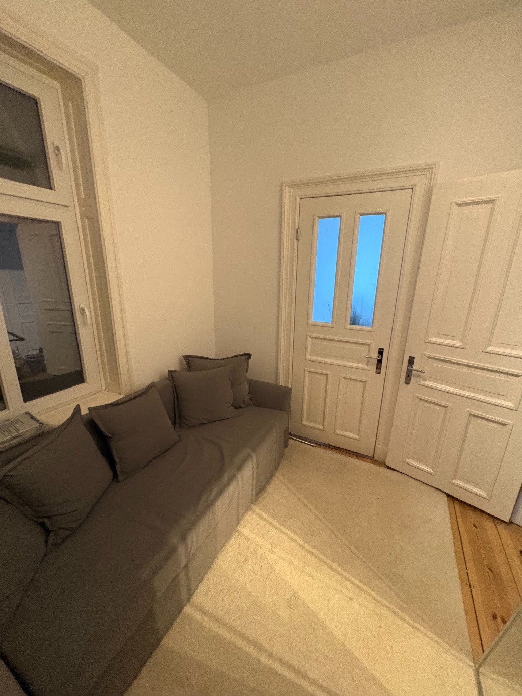 BEFRISTET AB SOFORT FÜR 3/5 MONATE: Stilvolle Altbauwohnung mit Balkon – Voll möbliert & zentral gelegen – Mittelweg 40, 20148 Hamburg Eimsbüttel – Vorschaubild 8