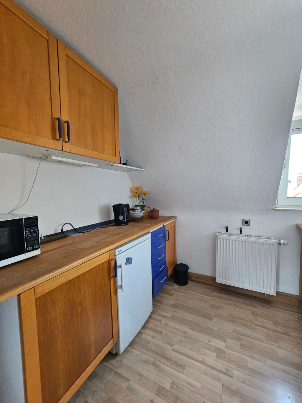 Neue 2-er WG in 50 qm Wohnung 490€ + 540€ ALLES INCLUSIVE – Röntgenstraße 50, 91058 Erlangen Bruck – Vorschaubild 3
