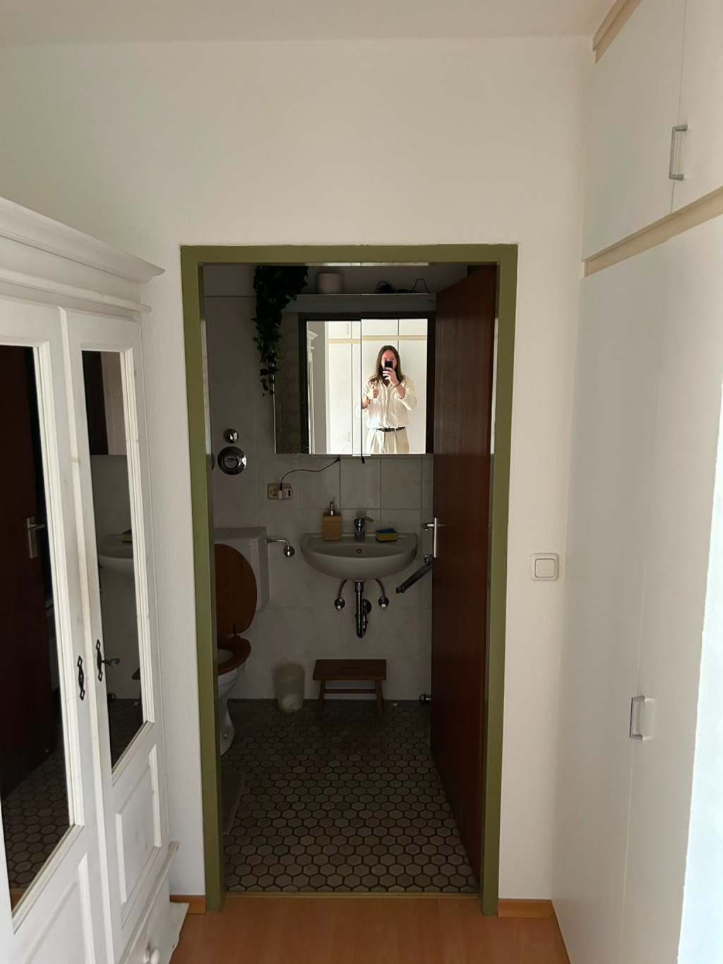 Vollmöblierte/Praktische 1,5-Zimmer Wohnung in bester Lage zur Zwischenmiete – Münsterstraße, 55116 Mainz Altstadt – Vorschaubild 14