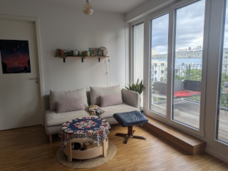 Sunny Top-Floor 2-Room Flat with Balcony, Central Mitte - with Anmeldung — photo 1