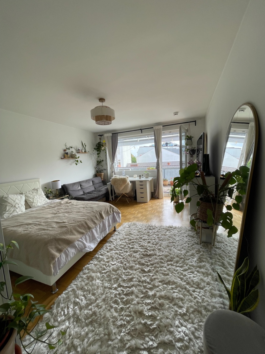 Möblierte 1-Zimmer-Wohnung an der U1 Hallerstraße | 01.10.–31.12.2026