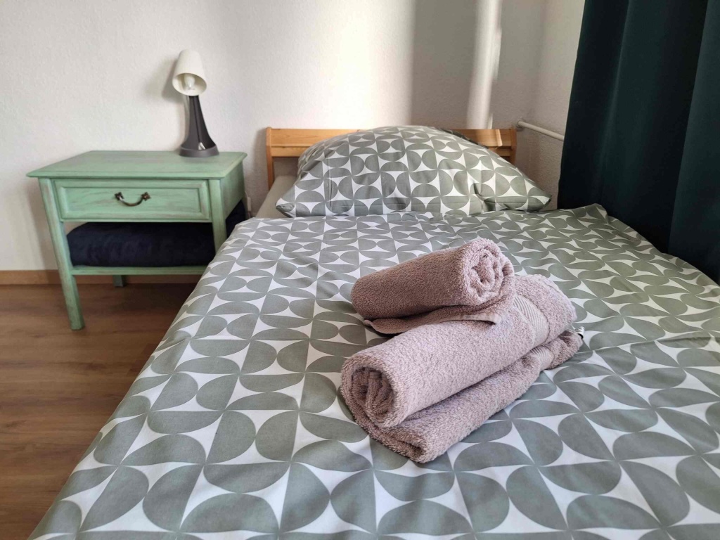 Neu eingerichtete 2er-WG – möblierte Zimmer, eines mit Balkon – Elpke 21a, 33605 Bielefeld Stieghorst – Vorschaubild 7