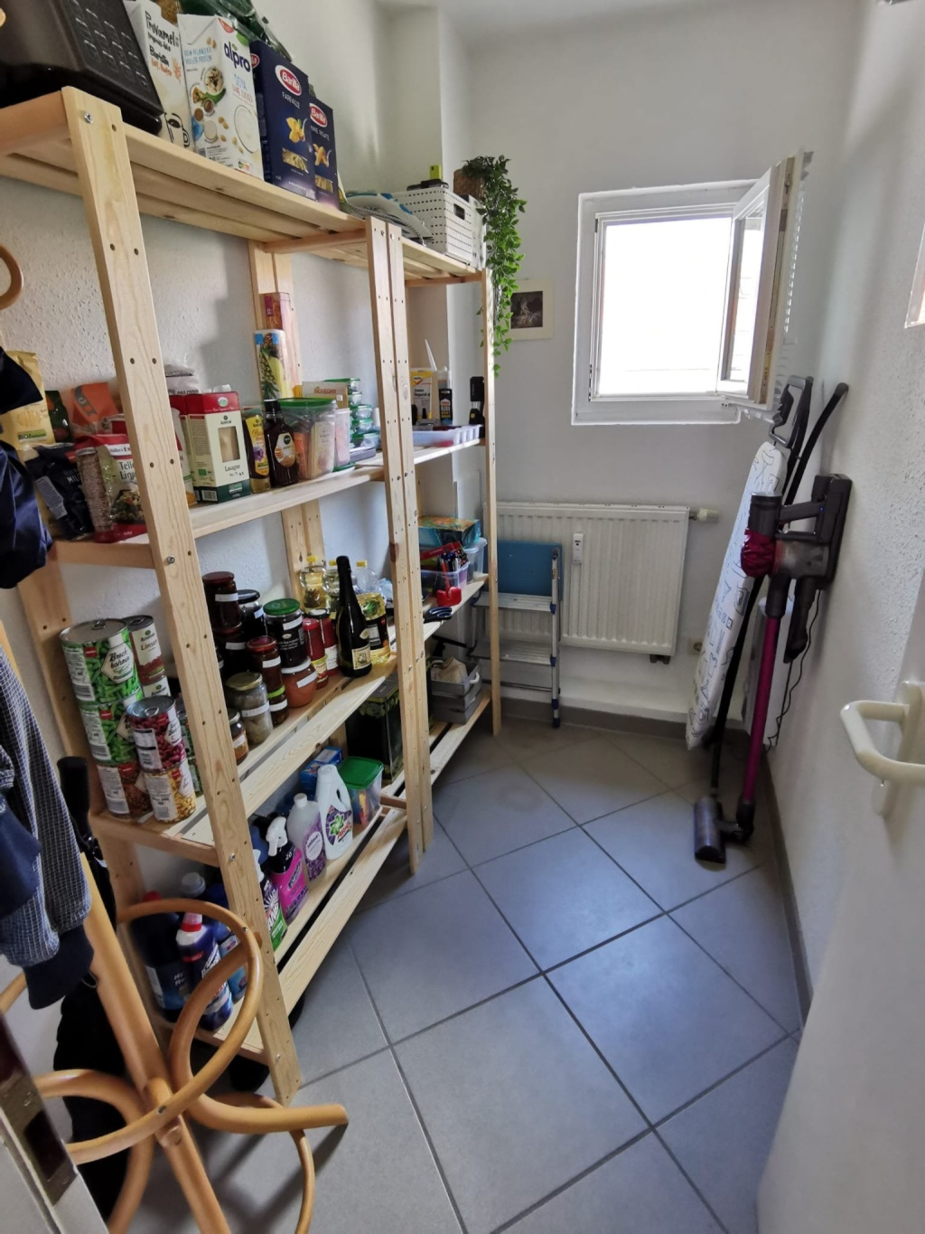 Helle möblierte Dachgeschosswohnung mit großer Südterrasse am Ku'damm – Xantener Straße, 10707 Berlin Charlottenburg-Wilmersdorf – Vorschaubild 18