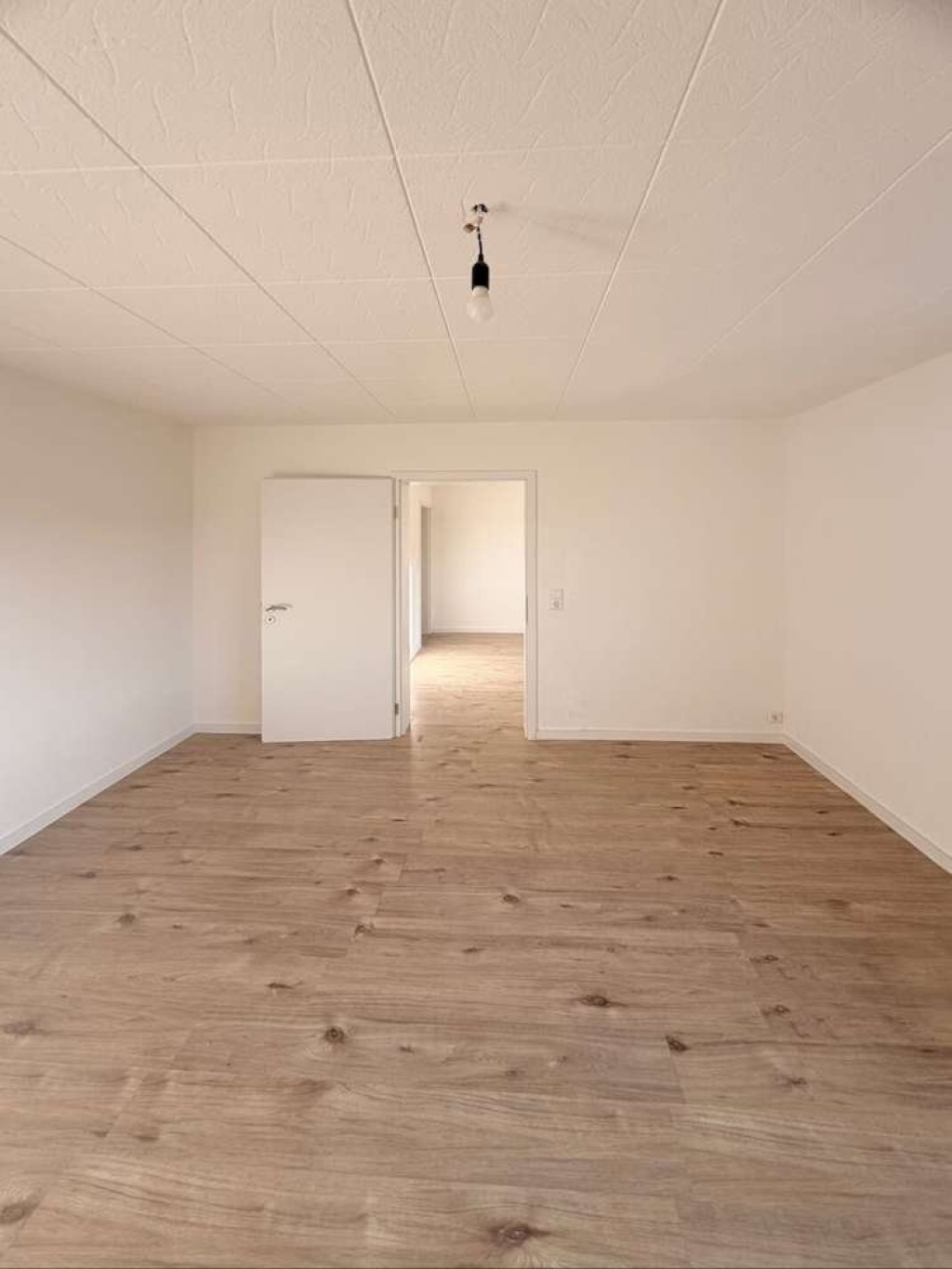 Großes Wohnhaus (164 m2) | Ideal für WG, Studenten, Berufstätige & Firmen – 74081 Heilbronn Sontheim – Vorschaubild 6