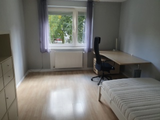 Anzeigenbild: Student/ in für 4er WG gesucht